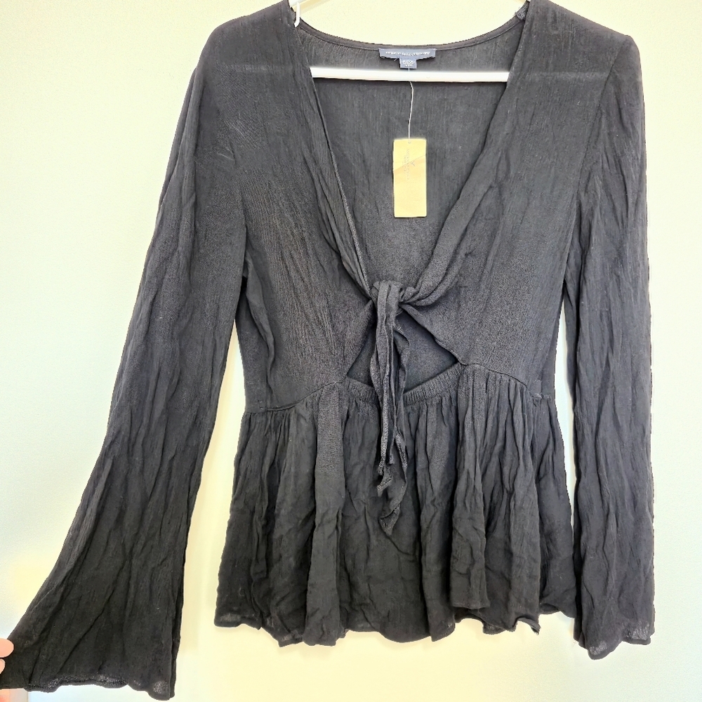 American Eagle Women’s Black Boho Tie Front Peplum Top – Size M